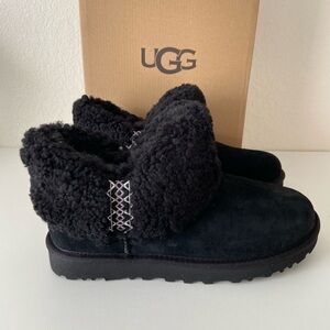 NEW UGG Classic Ultra Mini Braid Black size 8